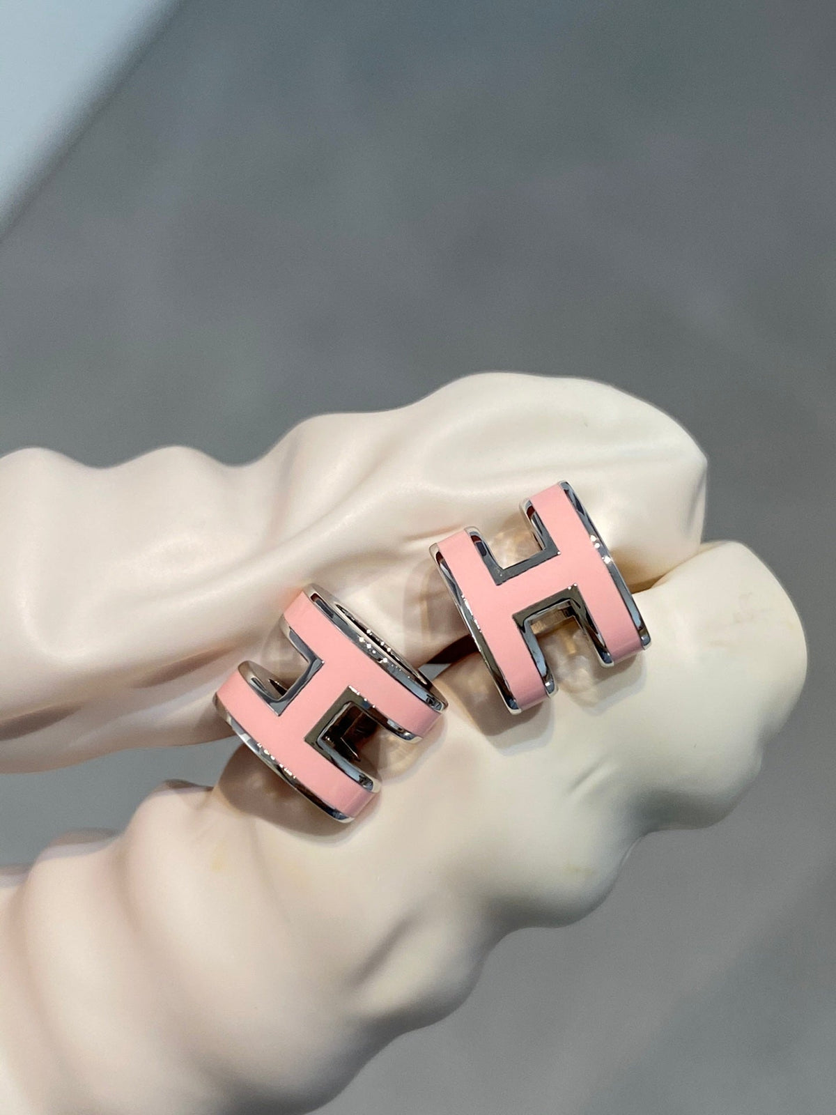 [Stellar Jewelry]MINI POP H SILVER EARRINGS PINK