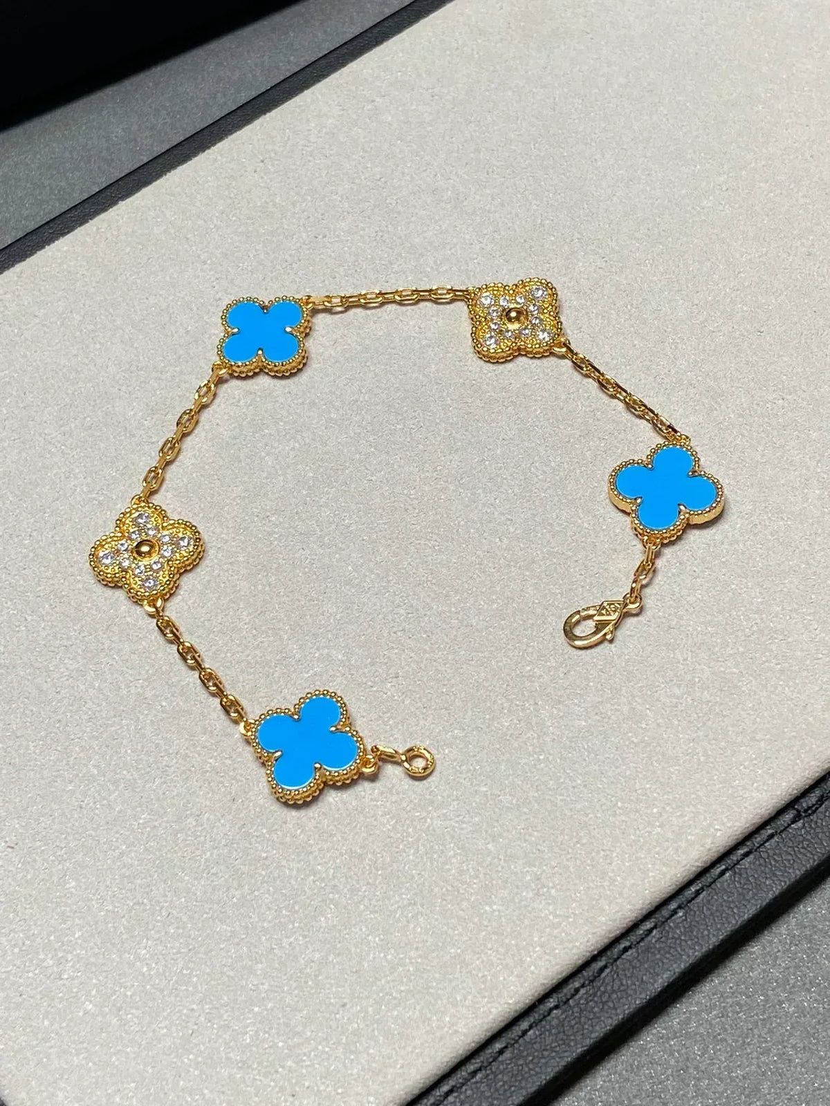 [Stellar Jewelry] CLOVER 5 MOTIF BLUE AGATE BRACELET COLLECTION