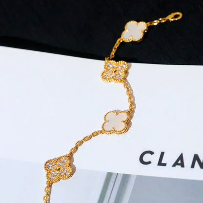 [Stellar Jewelry]CLOVER WHITE PEARL MOP 5 MOTIF BRACELET COLLECTION