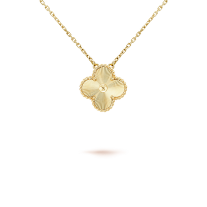 [Stellar Jewelry]CLOVER 15MM LASER NECKLACE