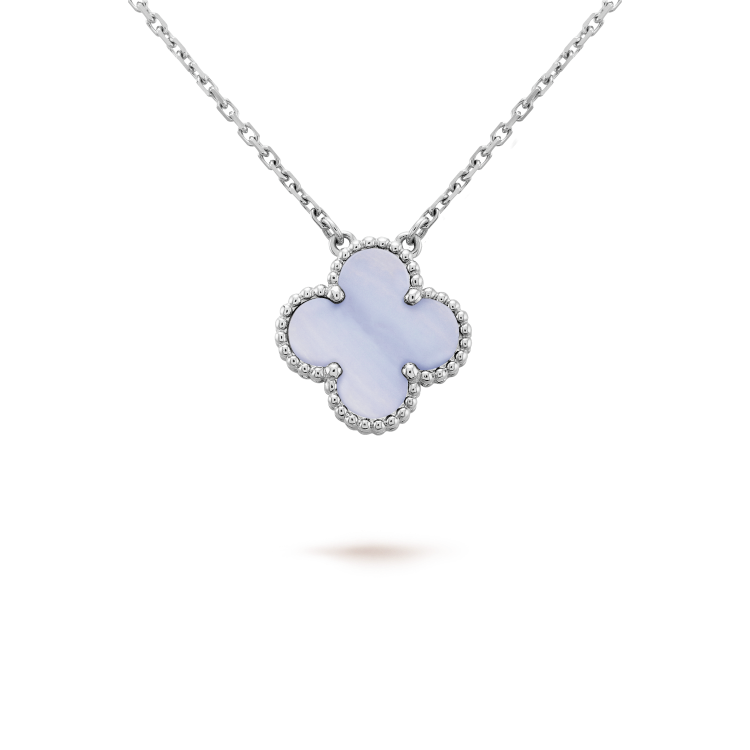 [Stellar Jewelry]CLOVER 15MM BLUE CHALCEDONY NECKLACE SILVER