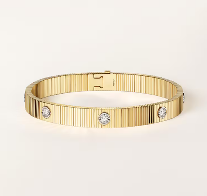 [Stellar Jewelry] NEW 7 MM 7-DIAMOND HEART-SHAPED BRACELET