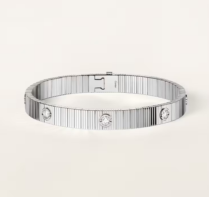 [Stellar Jewelry] NEW 7 MM 7-DIAMOND HEART-SHAPED BRACELET