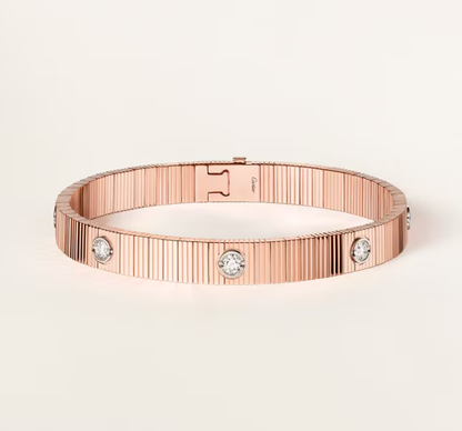 [Stellar Jewelry] NEW 7 MM 7-DIAMOND HEART-SHAPED BRACELET