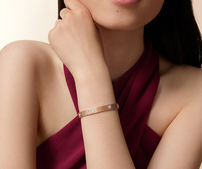 [Stellar Jewelry] NEW 7 MM 7-DIAMOND HEART-SHAPED BRACELET