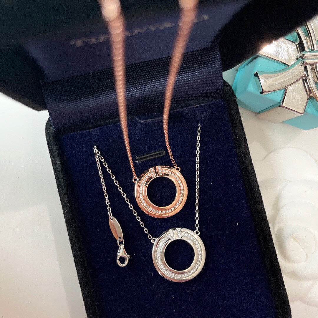 [Stellar jewels]DIAMOND AND MOTHER OF PEARL CIRCLE PENDANT