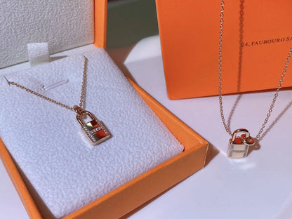 [Stellar Jewelry]HM ADVANCED NICHE LOCK HEAD NECKLACE DIAMONDS