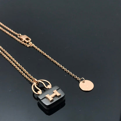[Stellar Jewelry]WOMEN'S HM AMULETTES CONSTANCE PENDANT NECKLACE