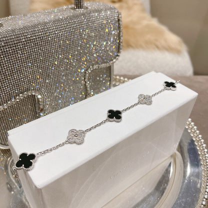 [Stellar Jewelry] CLOVER 5 MOTIF ONYXS BRACELET COLLECTION