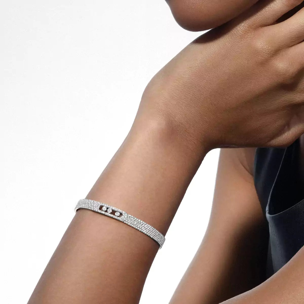 [Stellar Jewelry]Move Noa Full Pavé Diamond Bangle Bracelet